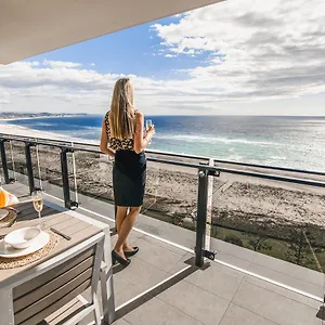 **** Resort Iconic Kirra Australia